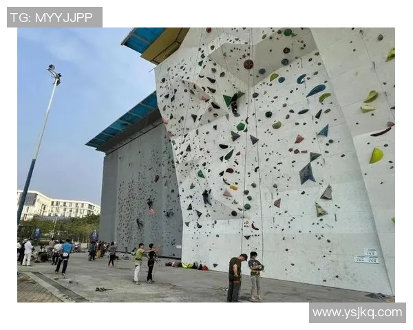 广州攀岩队创新边路渗透战术提升整体竞技水平的深度解析