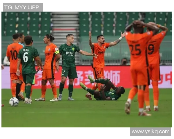 北京足球队技术争议引发热议球迷与专家各抒己见探讨战术与裁判判罚